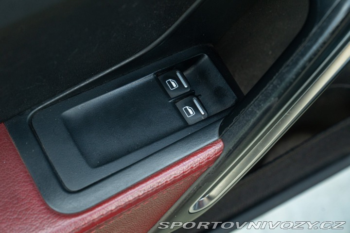 Volkswagen New Beetle 2.0 TSI DSG Sport 2012