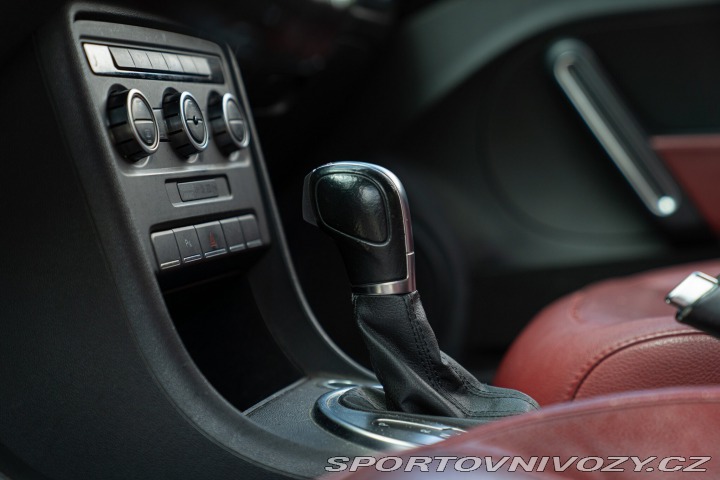 Volkswagen New Beetle 2.0 TSI DSG Sport 2012