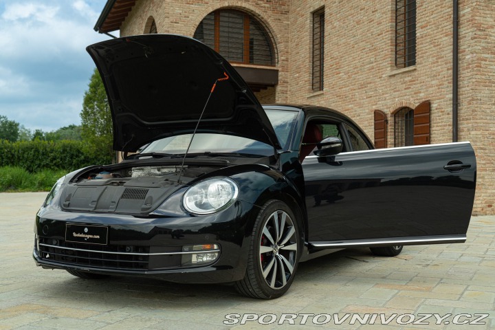 Volkswagen New Beetle 2.0 TSI DSG Sport 2012