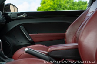 Volkswagen New Beetle 2.0 TSI DSG Sport 2012