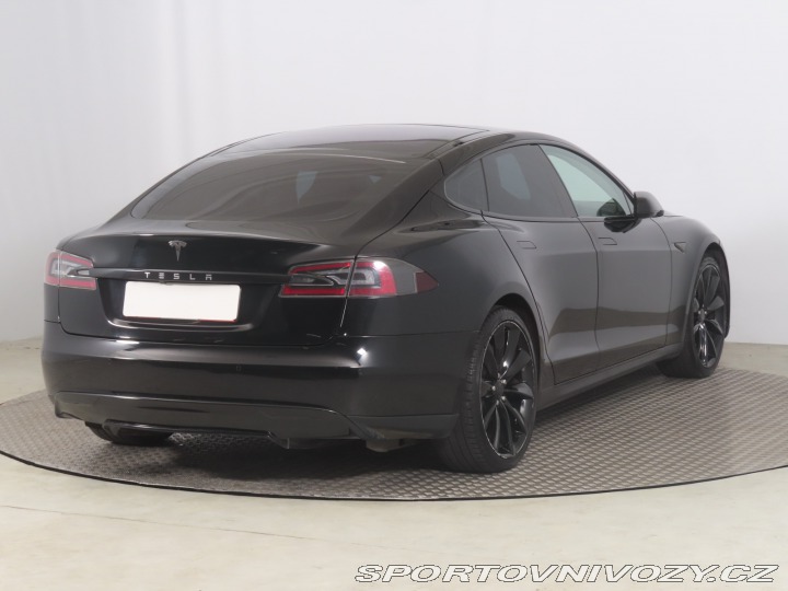 Tesla Model S 85 2014
