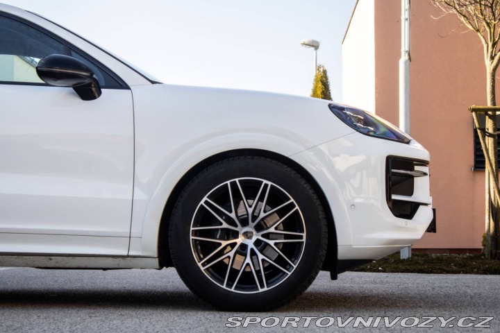 Porsche Cayenne Coupé Black Edition 3.0 2025