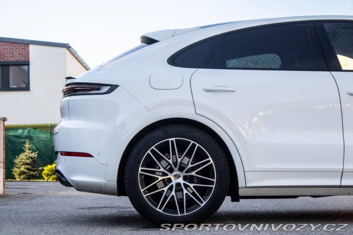 Porsche Cayenne Coupé Black Edition 3.0 2025