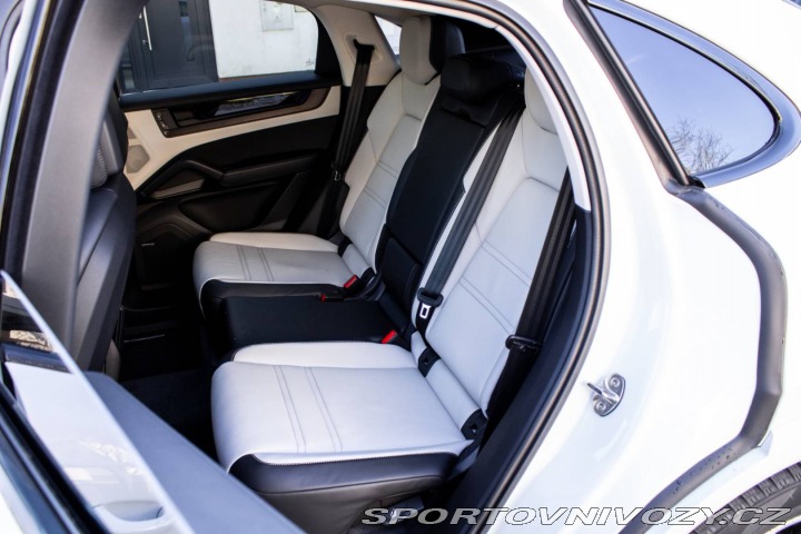 Porsche Cayenne Coupé Black Edition 3.0 2025