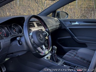 Volkswagen Golf GTI 2.0 TSI 162kW Manuál 2014