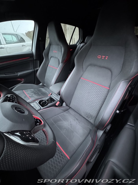 Volkswagen Golf 8 GTI Clubsport 45 záruka 2022