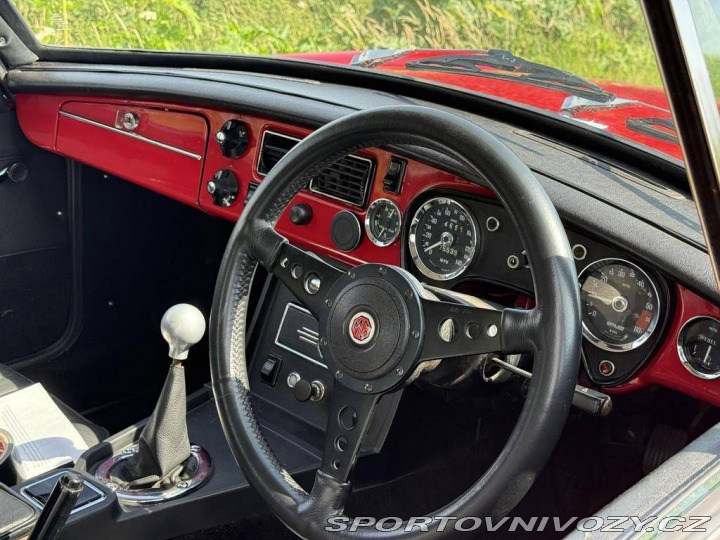 MG MGB GT V8 1973