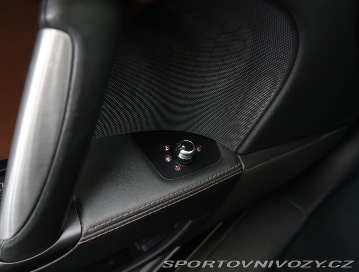 Audi TT 2.0 TFSI 2011