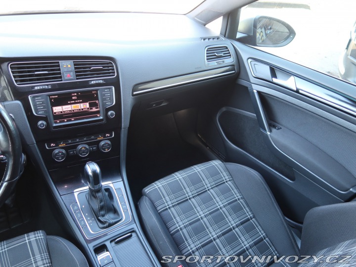 Volkswagen Golf 2.0 TDI GTD 2016