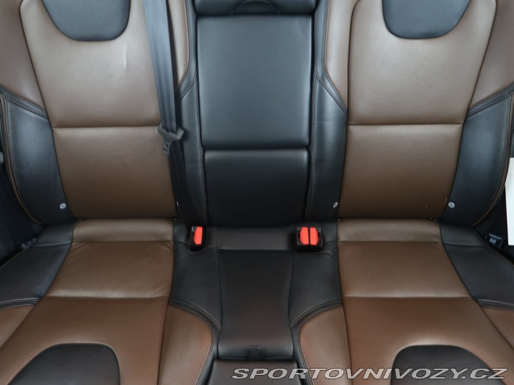 Volvo V40 Cross Country  2.5 T5 AWD 2014