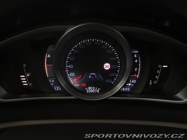 Volvo V40 Cross Country  2.5 T5 AWD 2014