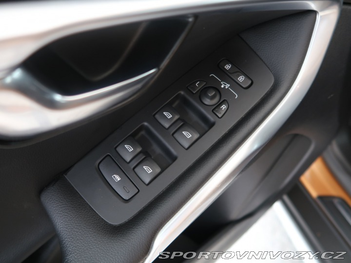 Volvo V40 Cross Country  2.5 T5 AWD 2014