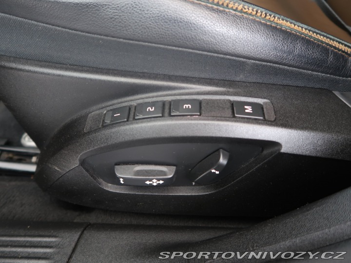 Volvo V40 Cross Country  2.5 T5 AWD 2014