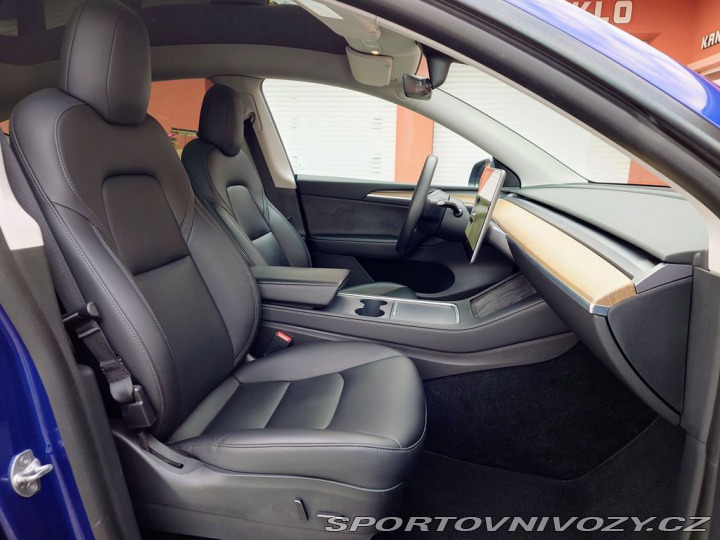 Tesla Model Y Long Range Dual Motor - 3 2021