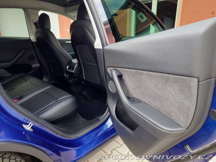 Tesla Model Y Long Range Dual Motor - 3 2021