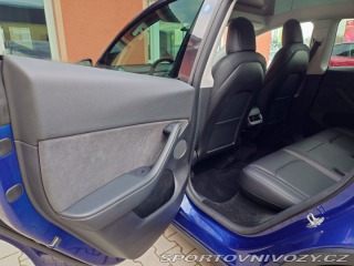 Tesla Model Y Long Range Dual Motor - 3 2021