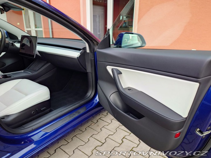 Tesla Model 3 Long Range Dual.M REZERVA 2020