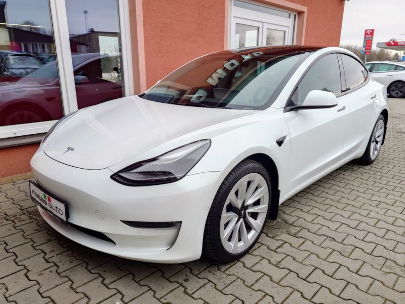 Tesla Model 3 Tesla Model 3 Long Range