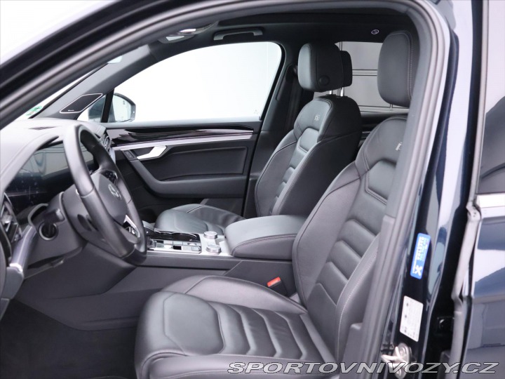 Volkswagen Ostatní modely Touareg 3,0 TDI 210kW 4M R-Line D 2021