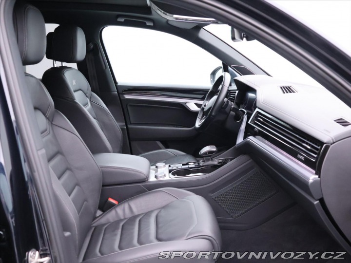 Volkswagen Ostatní modely Touareg 3,0 TDI 210kW 4M R-Line D 2021