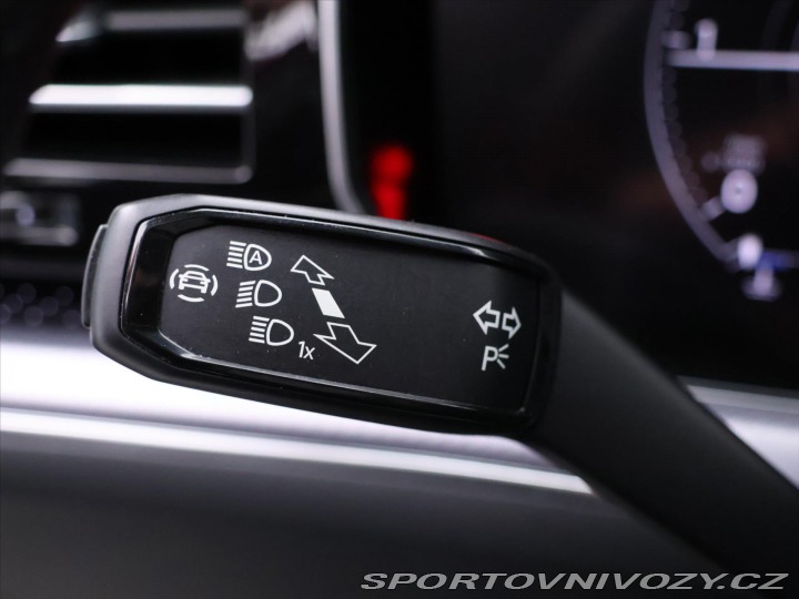 Volkswagen Ostatní modely Touareg 3,0 TDI 210kW 4M R-Line D 2021