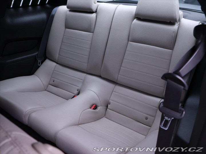 Ford Mustang 3,7 L V6 227kW 2011