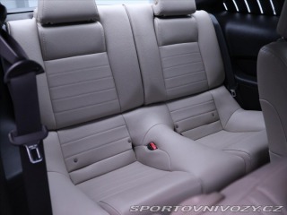 Ford Mustang 3,7 L V6 227kW 2011