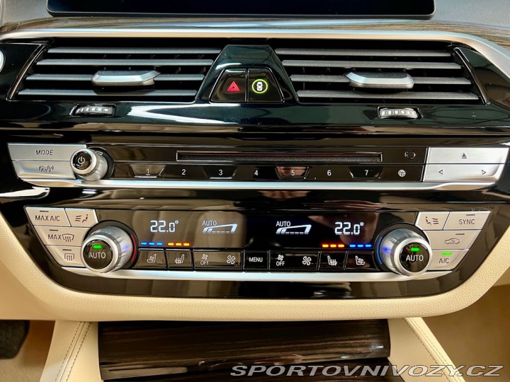 BMW 5 540i 250KW, LUXURY LINE, 2020