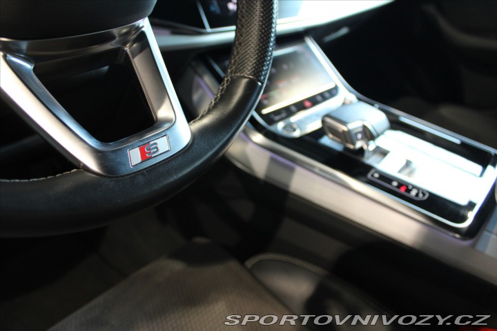 Audi Ostatní modely Q8 50 TDi quattro S Line ACC 2020
