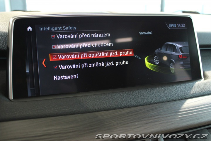 BMW X5 xDrive40d NezTop/HUD/Pano 2018