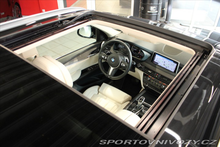 BMW X5 xDrive40d NezTop/HUD/Pano 2018