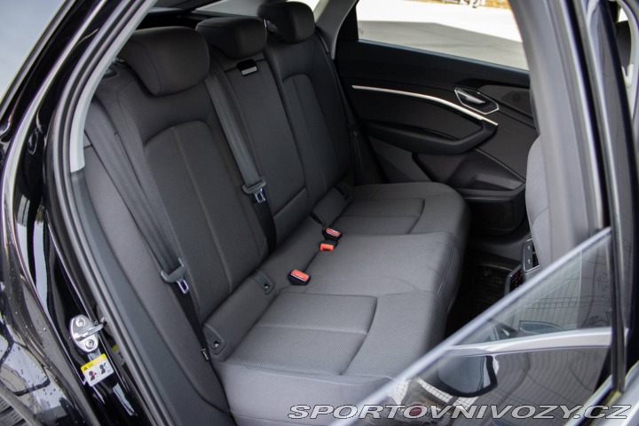 Audi Ostatní modely E-tron  50 quattro Advanced, 230 2022