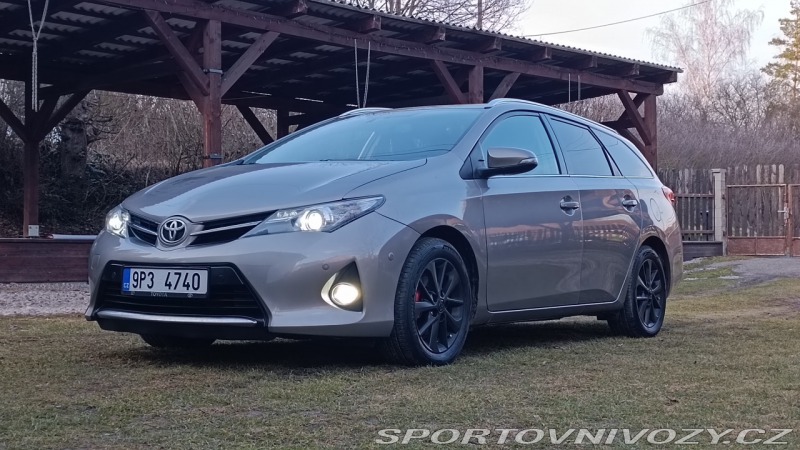 Toyota Ostatní modely AURIS 1.6i benzín