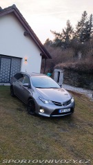 Toyota Ostatní modely TOYOTA AURIS 1.6i benzín 2014