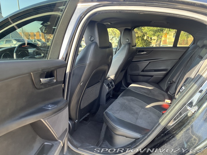 Jaguar XE 3.0 V6 Supercharged 2016