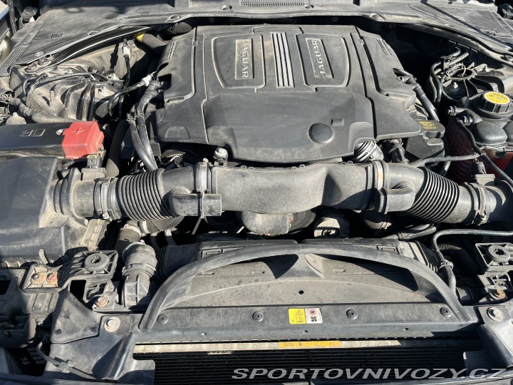 Jaguar XE 3.0 V6 Supercharged 2016