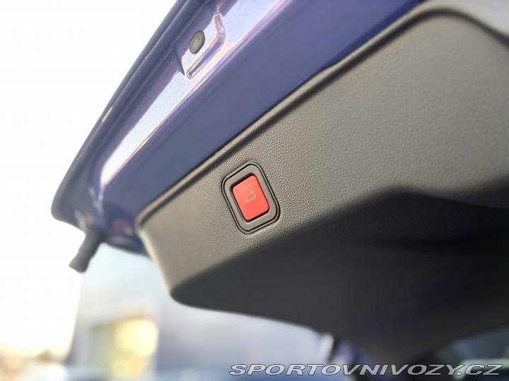 Abarth 600e SCORPIONISSIMA, 280k, ČR 2025