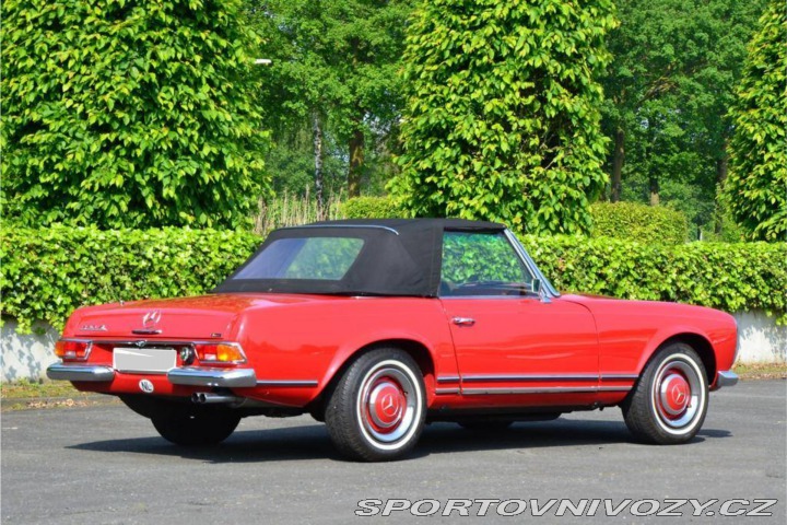 Mercedes-Benz SL 230 SL Pagoda 1964