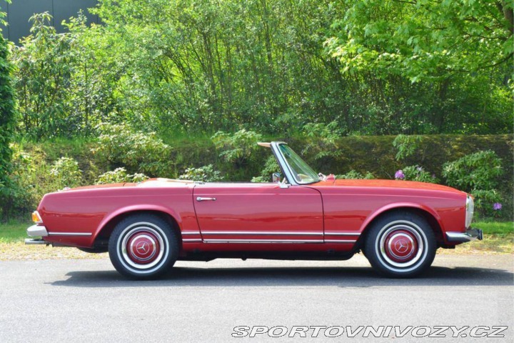 Mercedes-Benz SL 230 SL Pagoda 1964