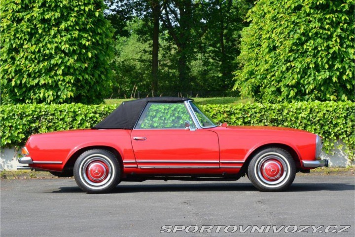 Mercedes-Benz SL 230 SL Pagoda 1964