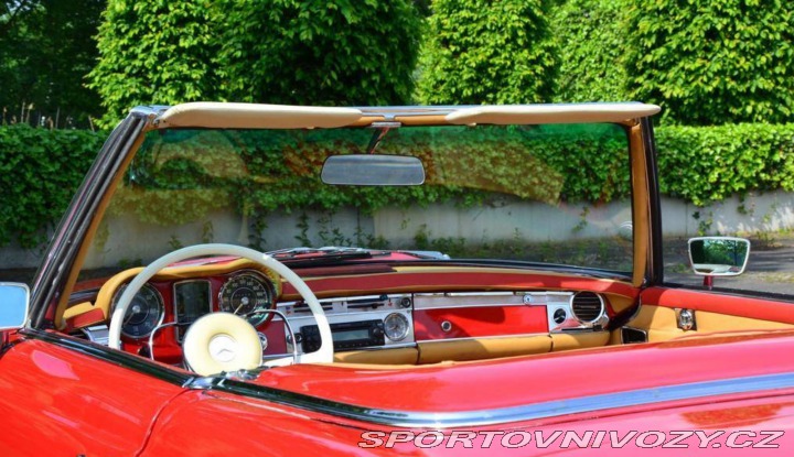 Mercedes-Benz SL 230 SL Pagoda 1964