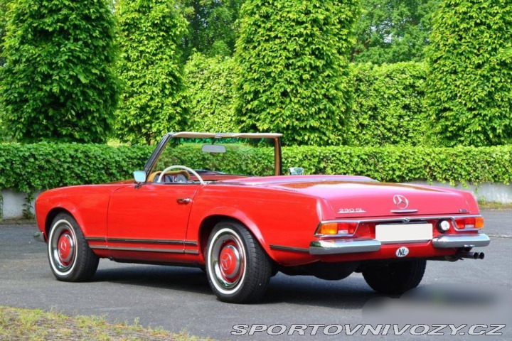 Mercedes-Benz SL 230 SL Pagoda 1964