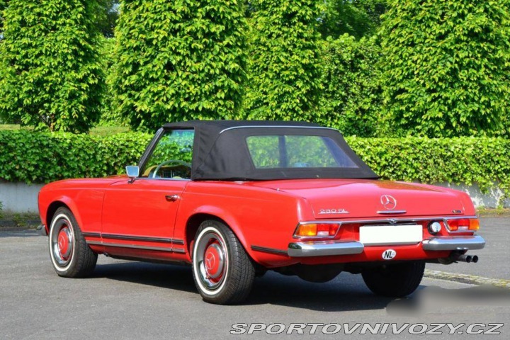 Mercedes-Benz SL 230 SL Pagoda 1964