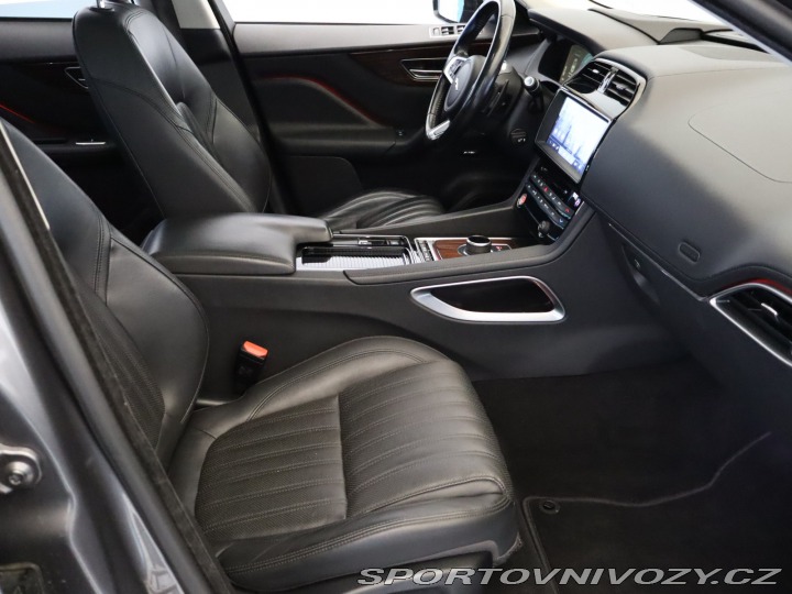 Jaguar F-Pace 30d AWD 2017
