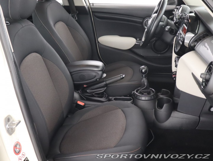 Mini Cooper Cooper 2016