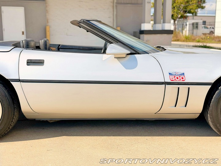 Chevrolet Corvette L98 | Manuál | 23 542 mil 1986