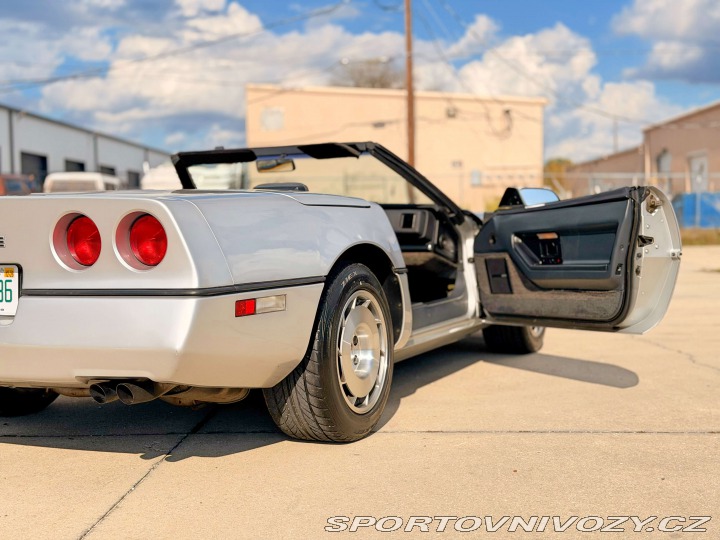 Chevrolet Corvette L98 | Manuál | 23 542 mil 1986