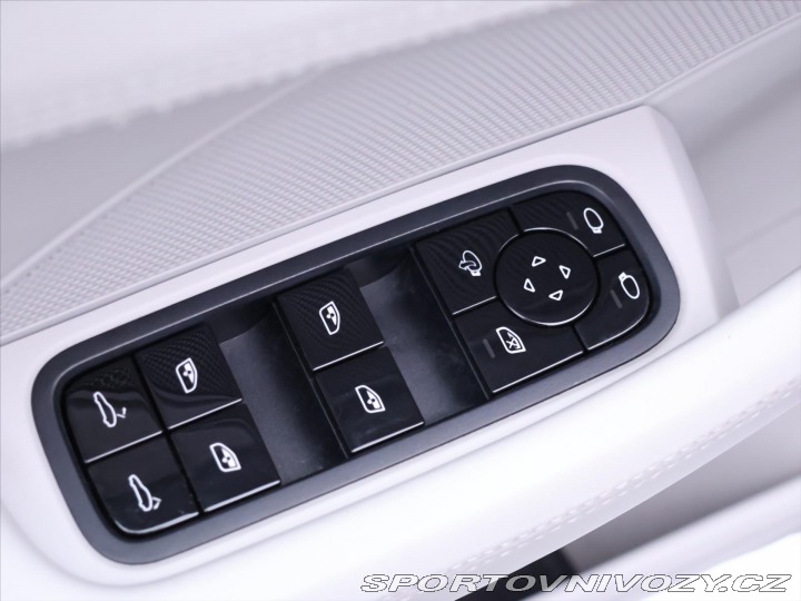 Porsche Panamera 4,0 V8 310kW Chrono Bose 2017