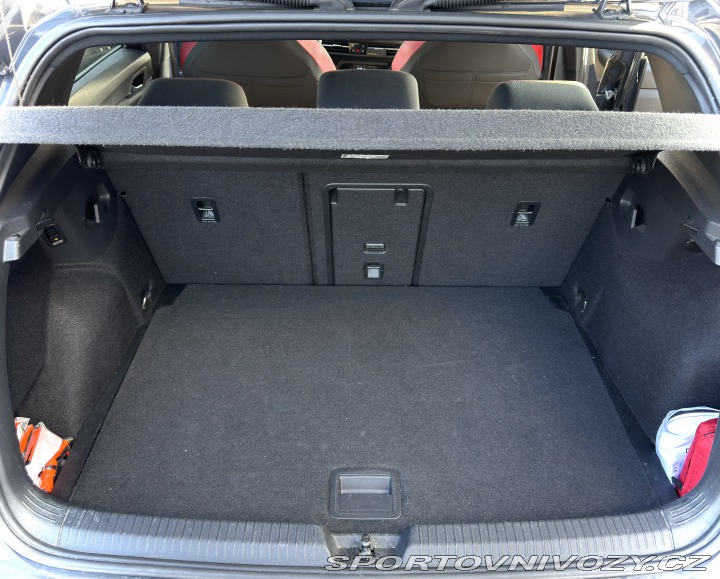 Volkswagen Golf GTI 2021