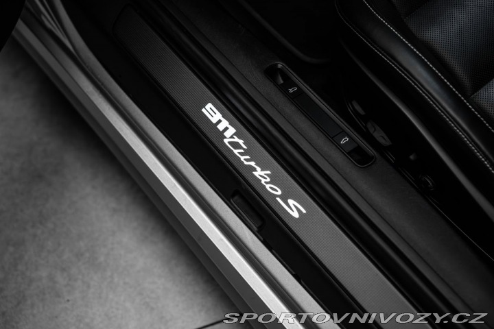 Porsche Ostatní modely Turbo S, Akrapovič 2021